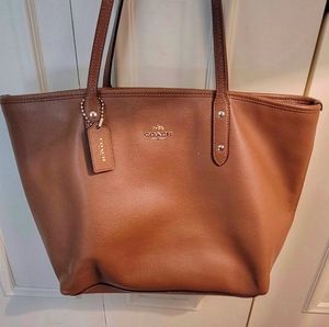 Coach Crossgrain Leather City Zip Tote